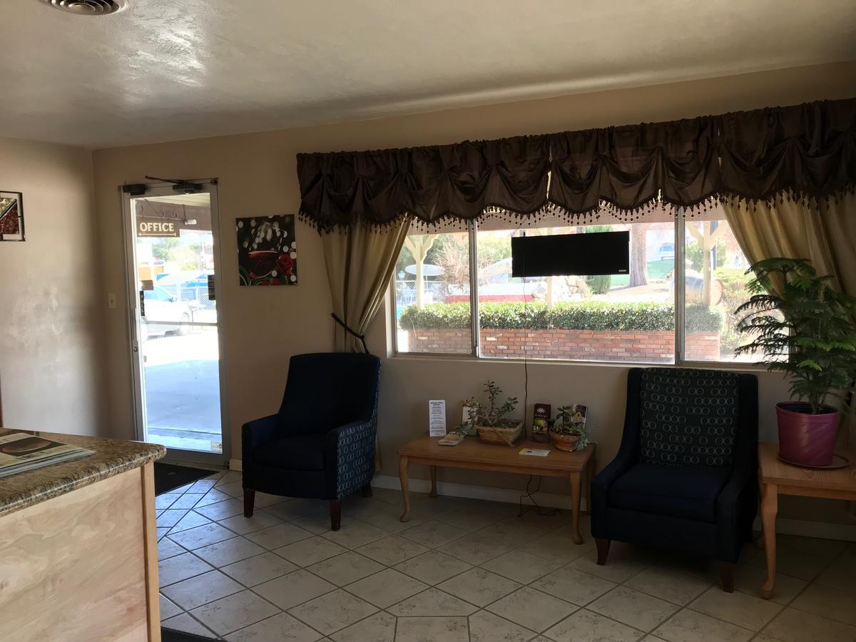 Vino Inn & Suites Atascadero Exterior photo